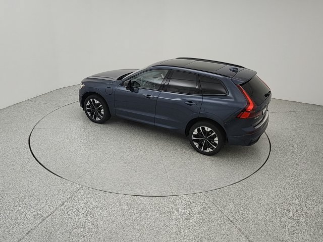 New 2027 Volvo XC60 T8 Plus AWD/4WD image 19
