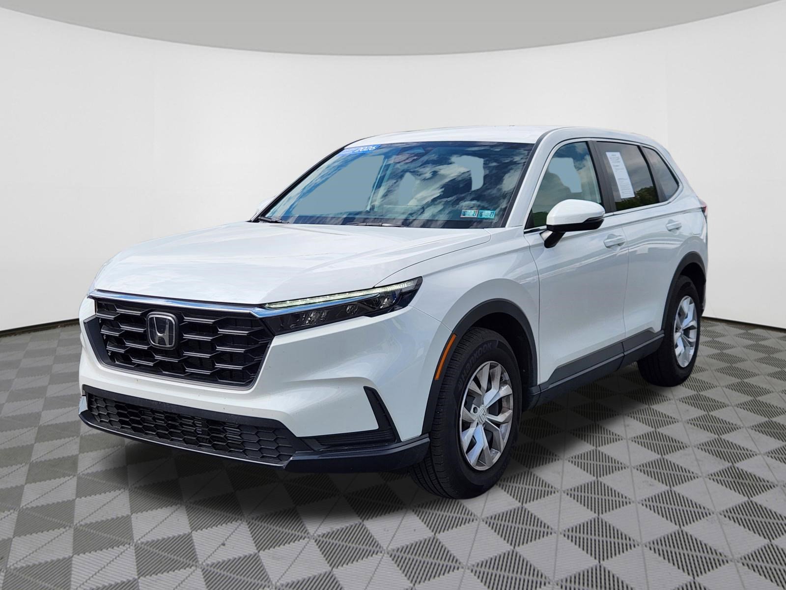 Used 2026 Honda CR-V LX image 2