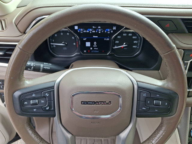 Used 2021 GMC Yukon XL Denali AWD/4WD image 4
