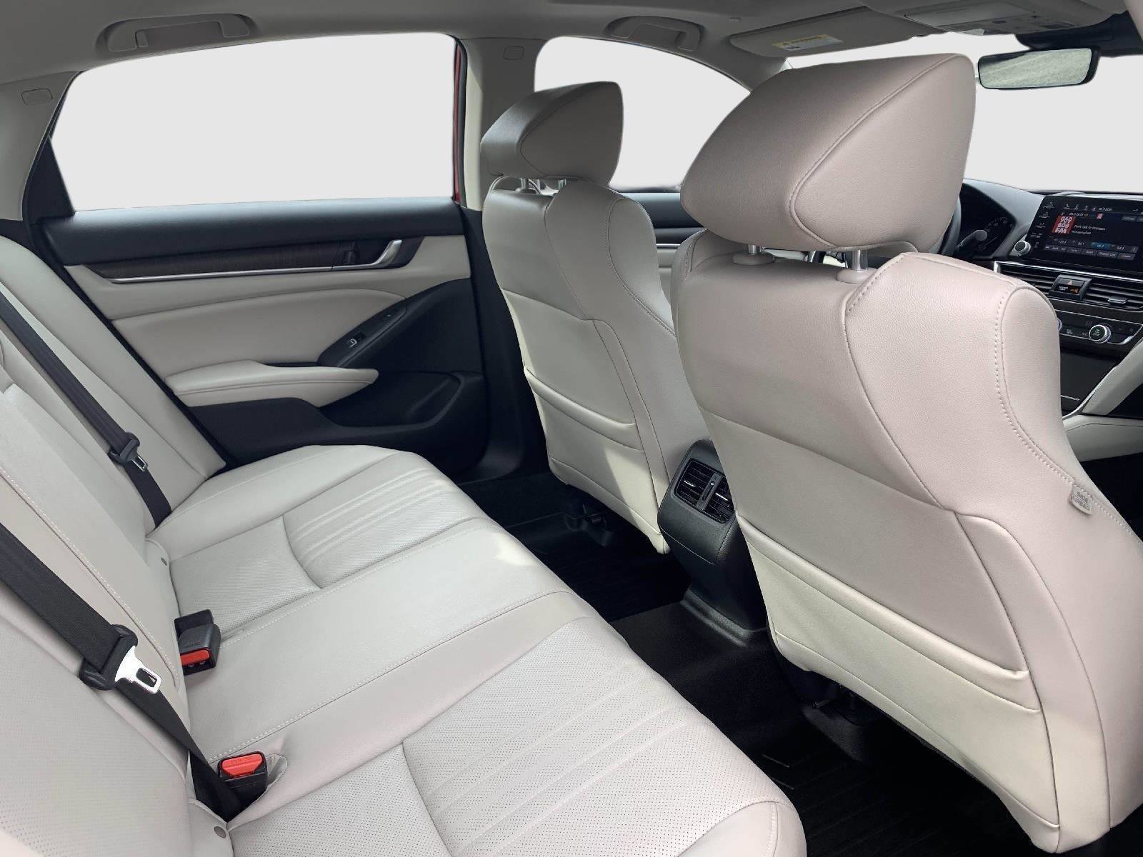Used 2020 Honda Accord Touring image 46