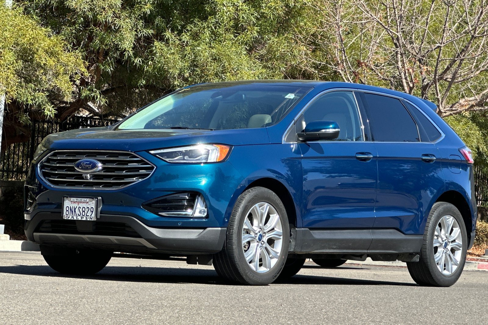 Used 2020 Ford Edge Titanium w/ Equipment Group 301A FWD image 8