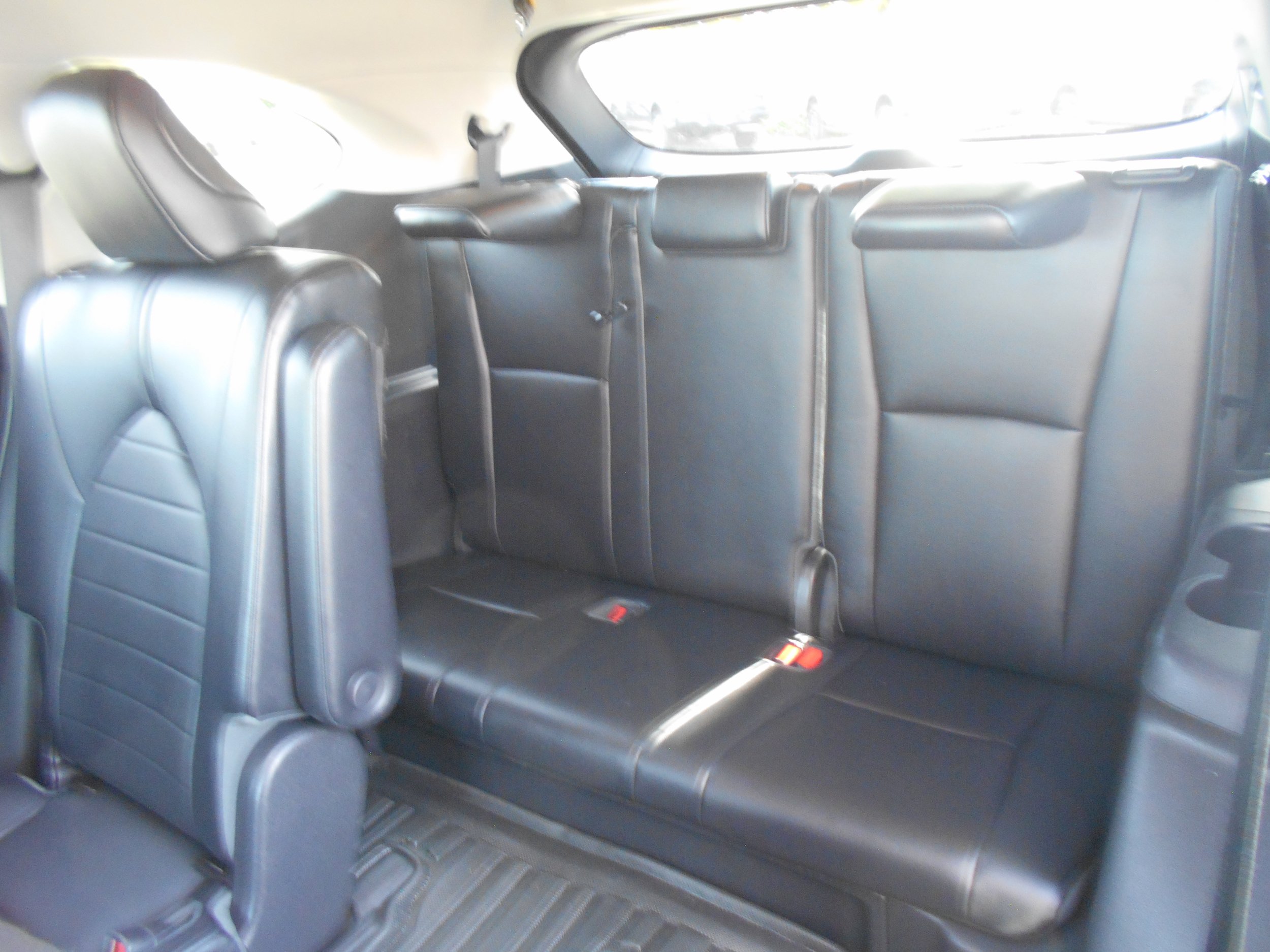 Used 2021 Toyota Highlander XLE AWD/4WD image 11