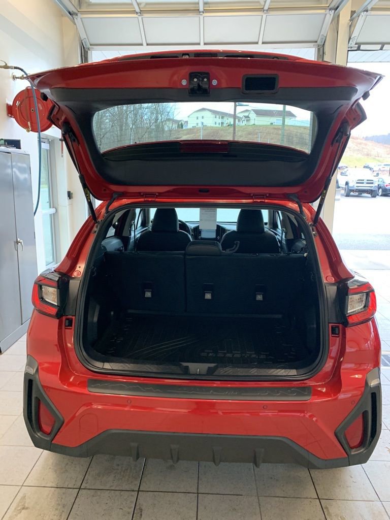 Used 2024 Subaru Crosstrek 2.5i Limited w/ Crosstrek Mirror Package AWD/4WD image 9