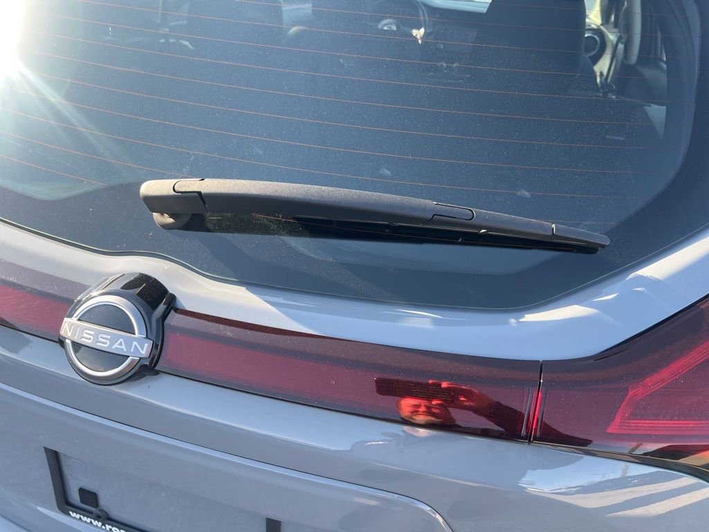 Certified 2023 Nissan Kicks SV FWD image 34