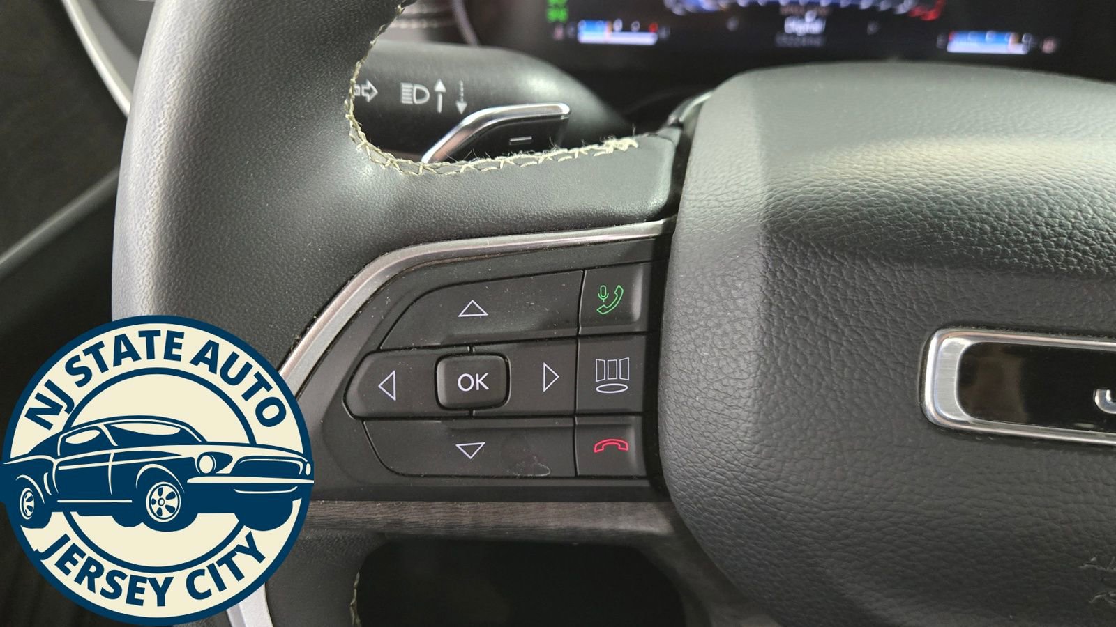 Used 2024 Jeep Grand Cherokee L Limited w/ Luxury Tech Group II image 12