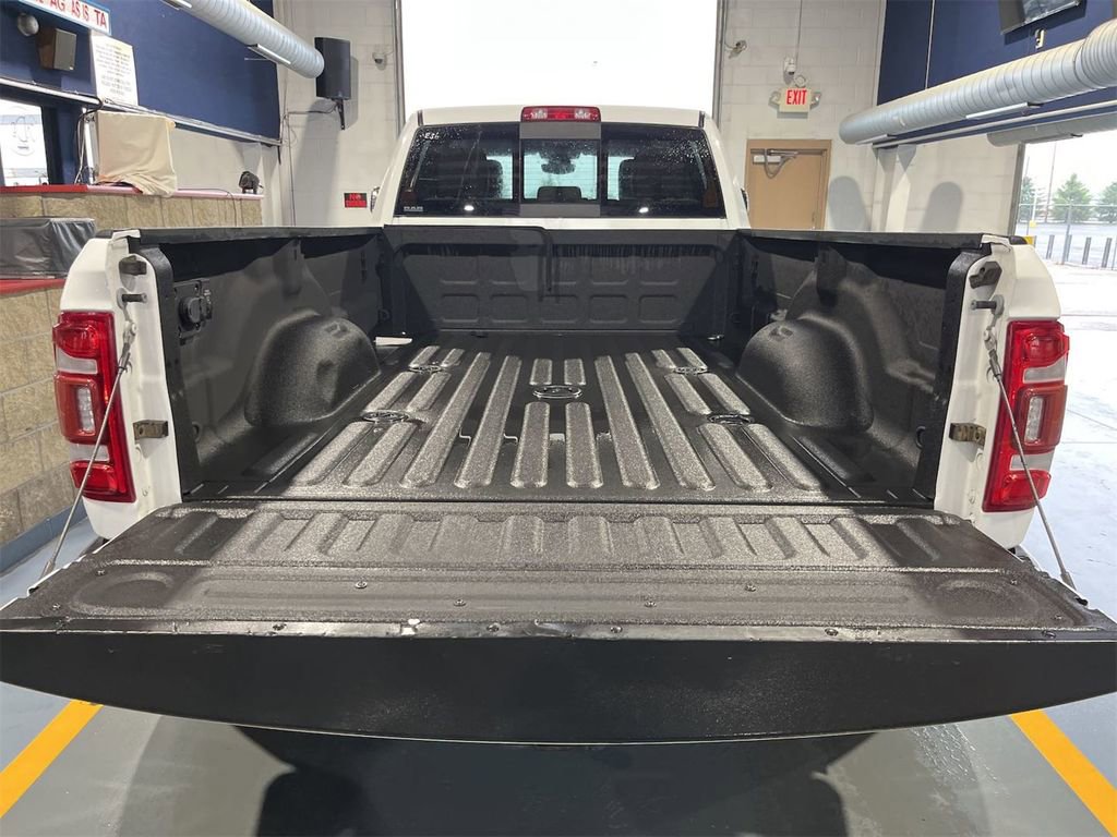 Used 2021 RAM 3500 Laramie w/ Chrome Appearance Group AWD/4WD image 6