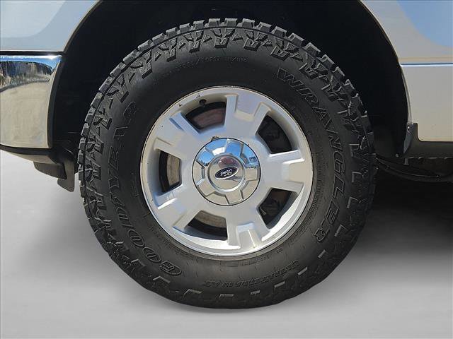 Used 2014 Ford F150 XLT AWD/4WD image 22