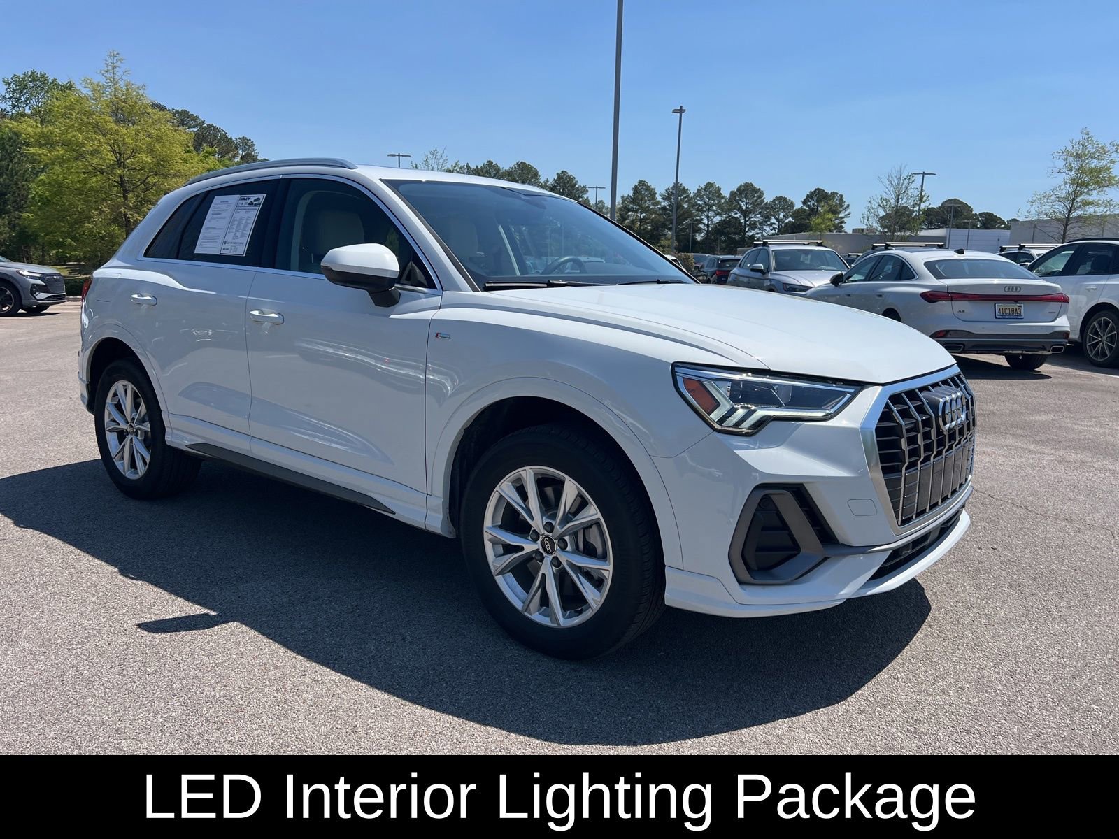 Used 2025 Audi Q3 2.0T Premium Plus w/ Premium Plus Package image 3