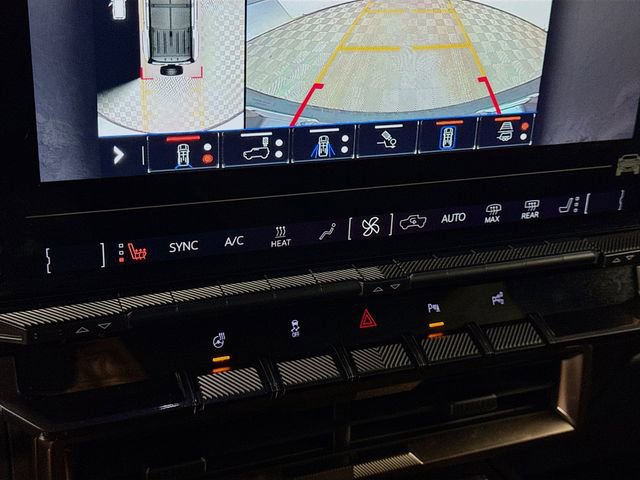 Used 2024 GMC Hummer EV 3X image 18