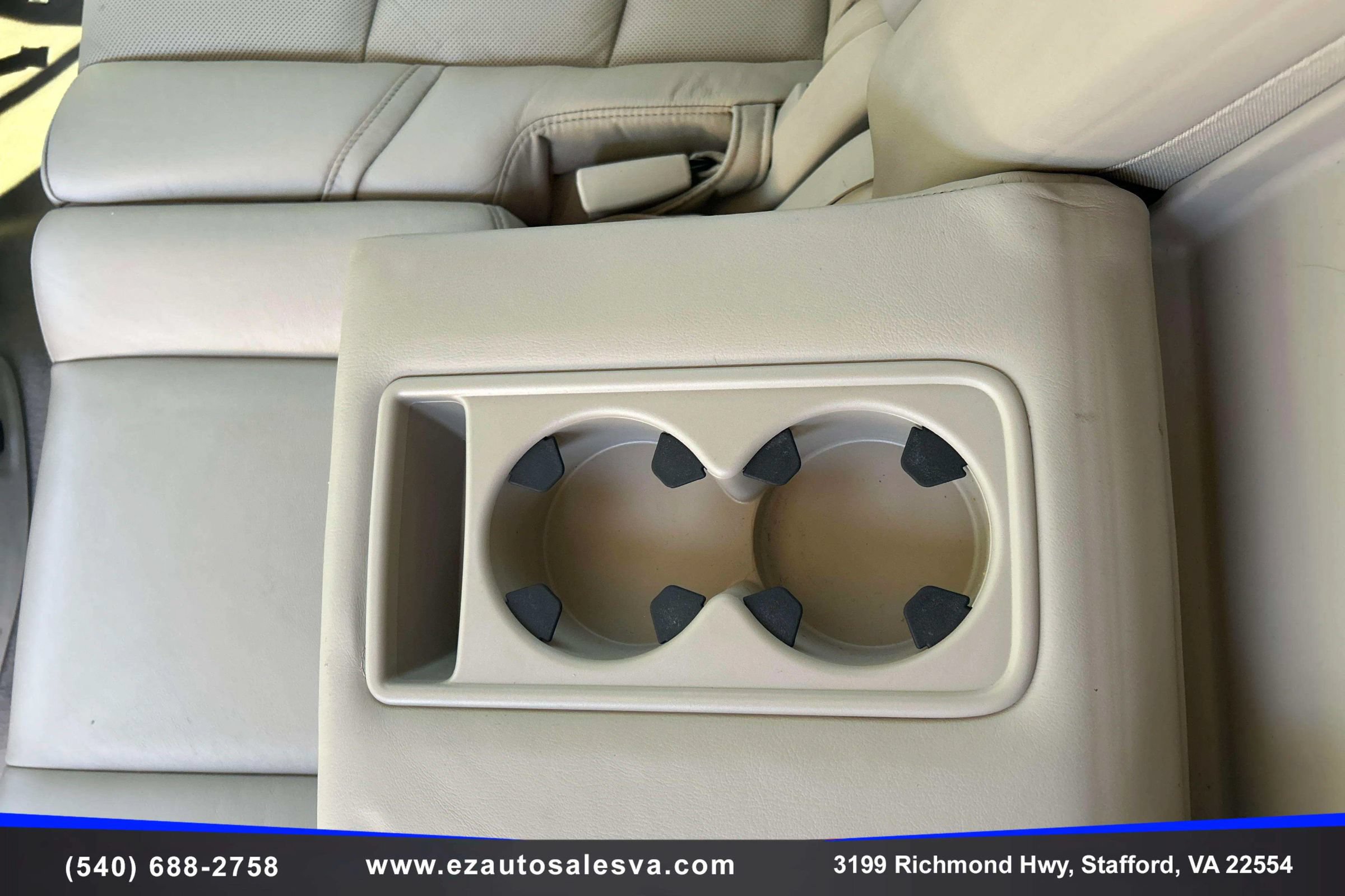 Used 2016 Cadillac Escalade ESV Luxury AWD/4WD image 28