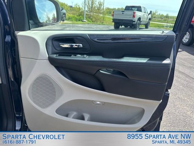 Used 2013 Dodge Grand Caravan SE FWD image 25