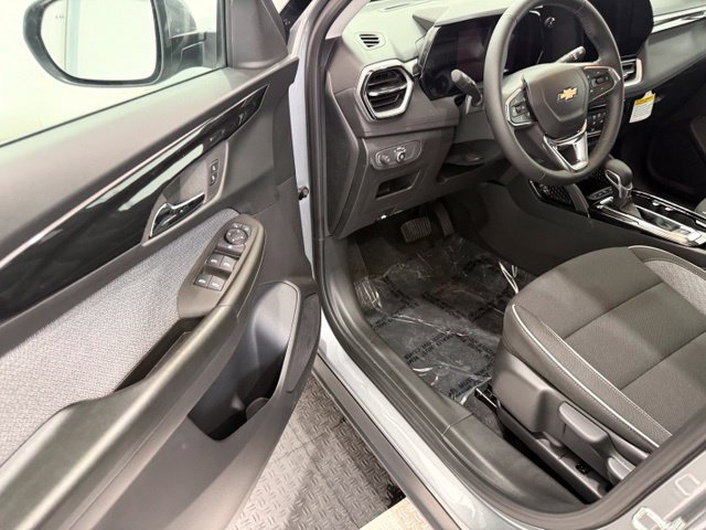 New 2026 Chevrolet TrailBlazer LT w/ LT Cold Weather Package AWD/4WD image 29