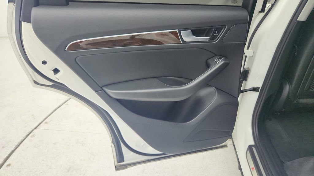 Used 2015 Audi Q5 3.0T Premium Plus w/ Technology Package image 27