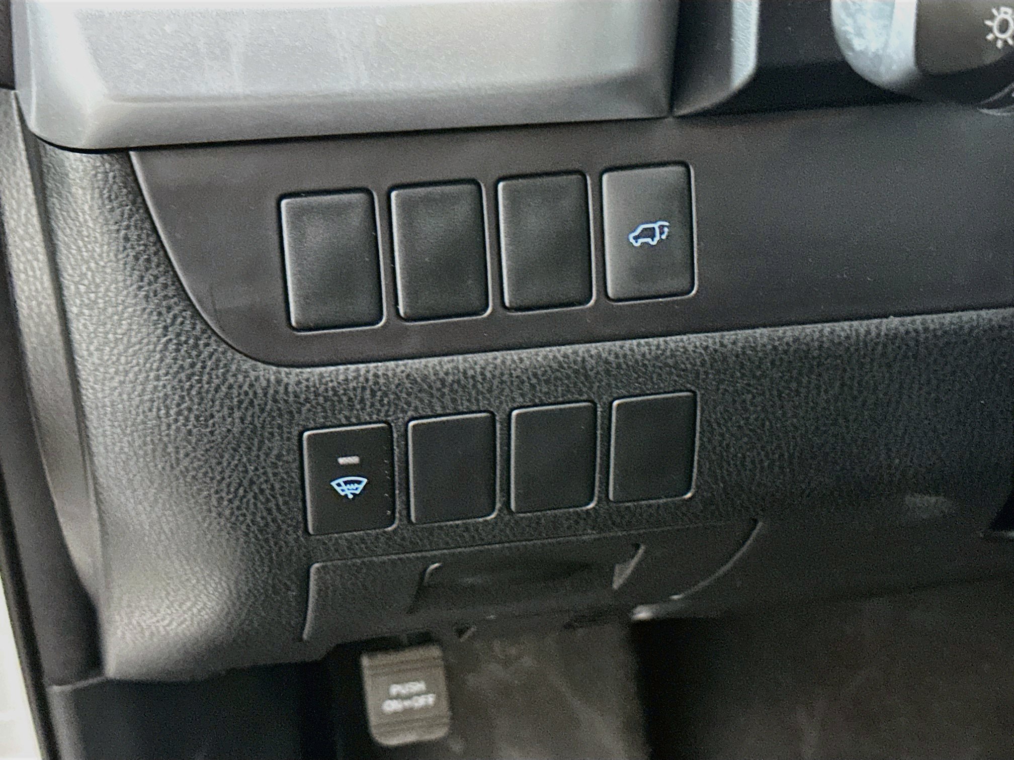 Used 2016 Toyota Highlander XLE AWD/4WD image 16