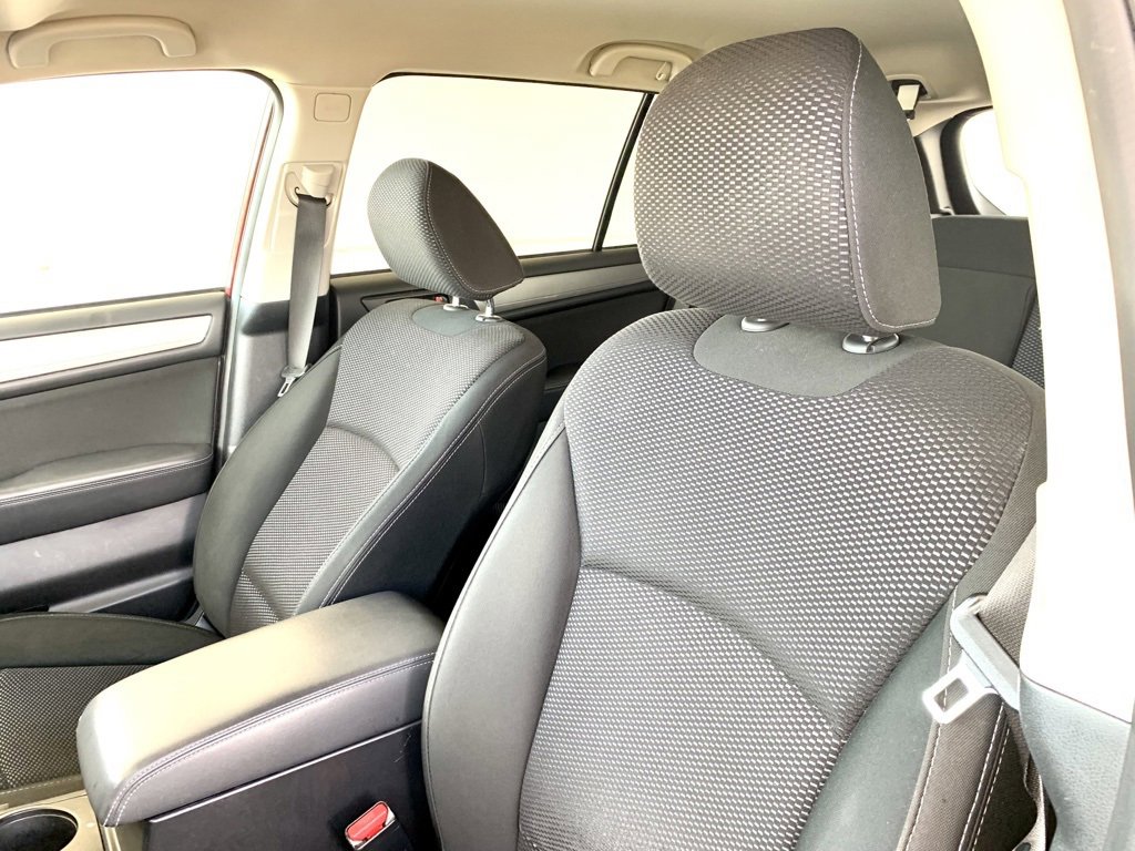 Used 2017 Subaru Outback 2.5i Premium image 12