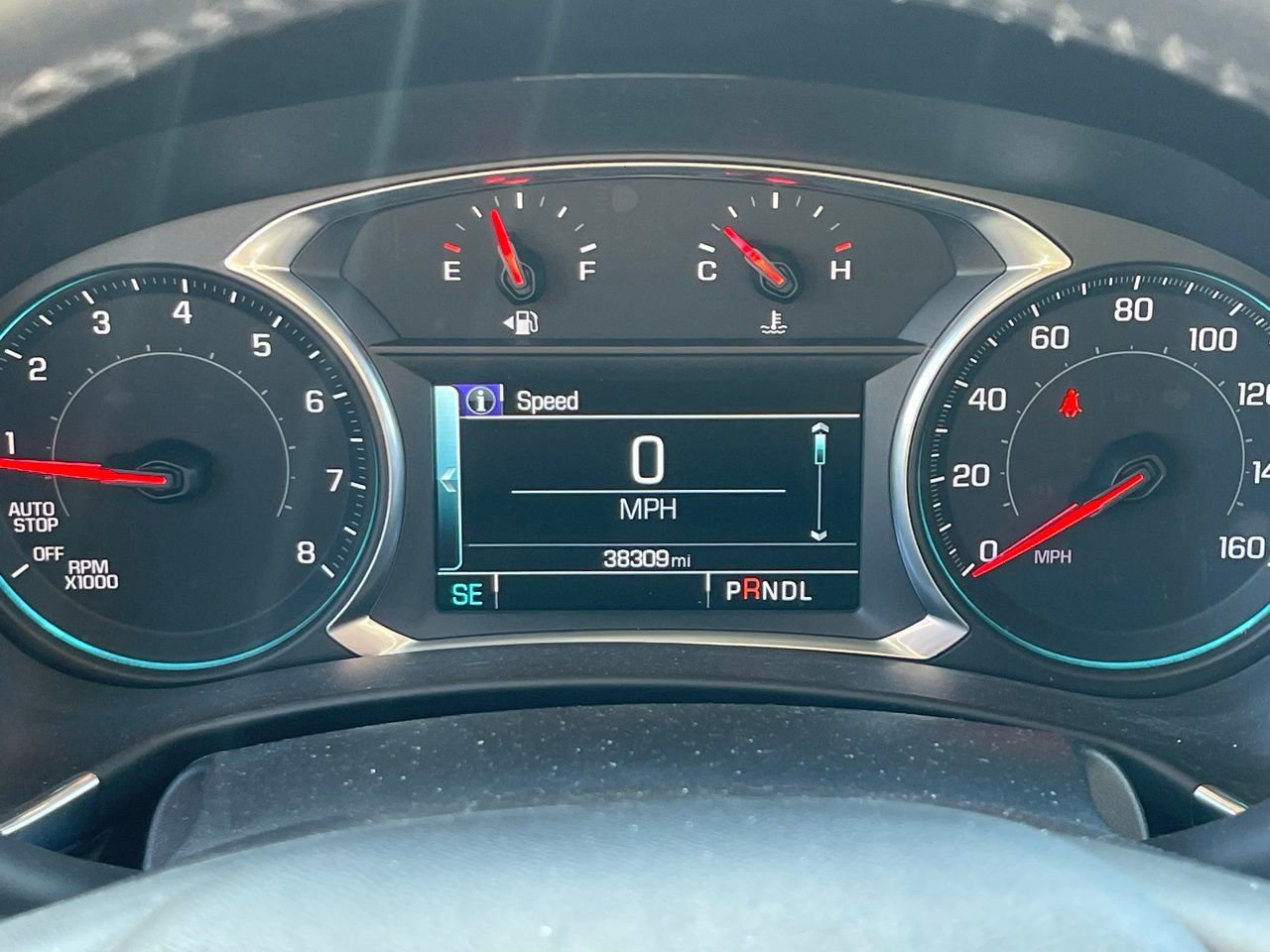 Used 2018 Chevrolet Equinox LT w/ Sun & Infotainment Package image 10