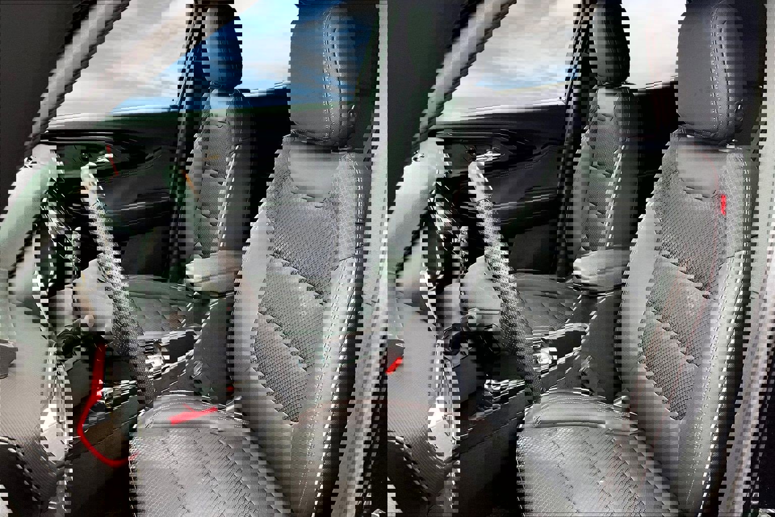 Used 2023 Chevrolet TrailBlazer RS w/ Convenience Package image 13