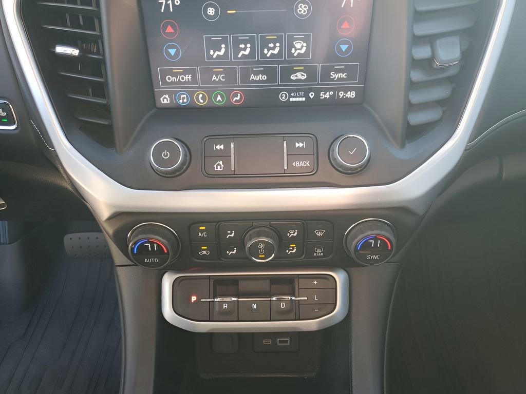 Used 2023 GMC Acadia SLT w/ Technology Package image 40