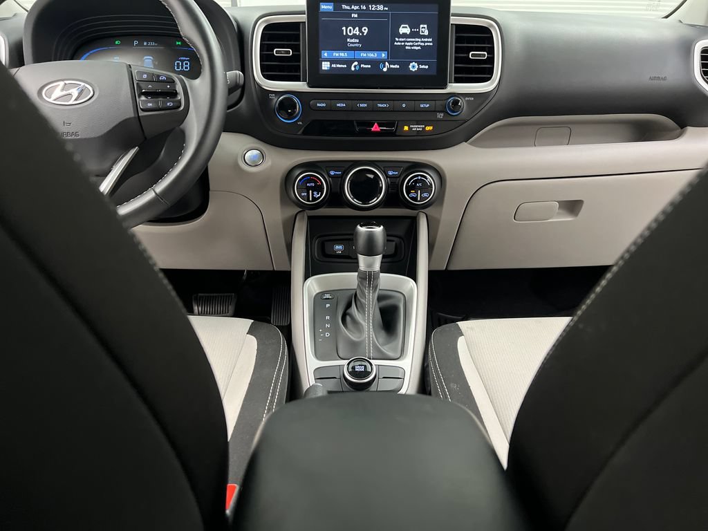 Used 2025 Hyundai Venue SEL FWD image 44