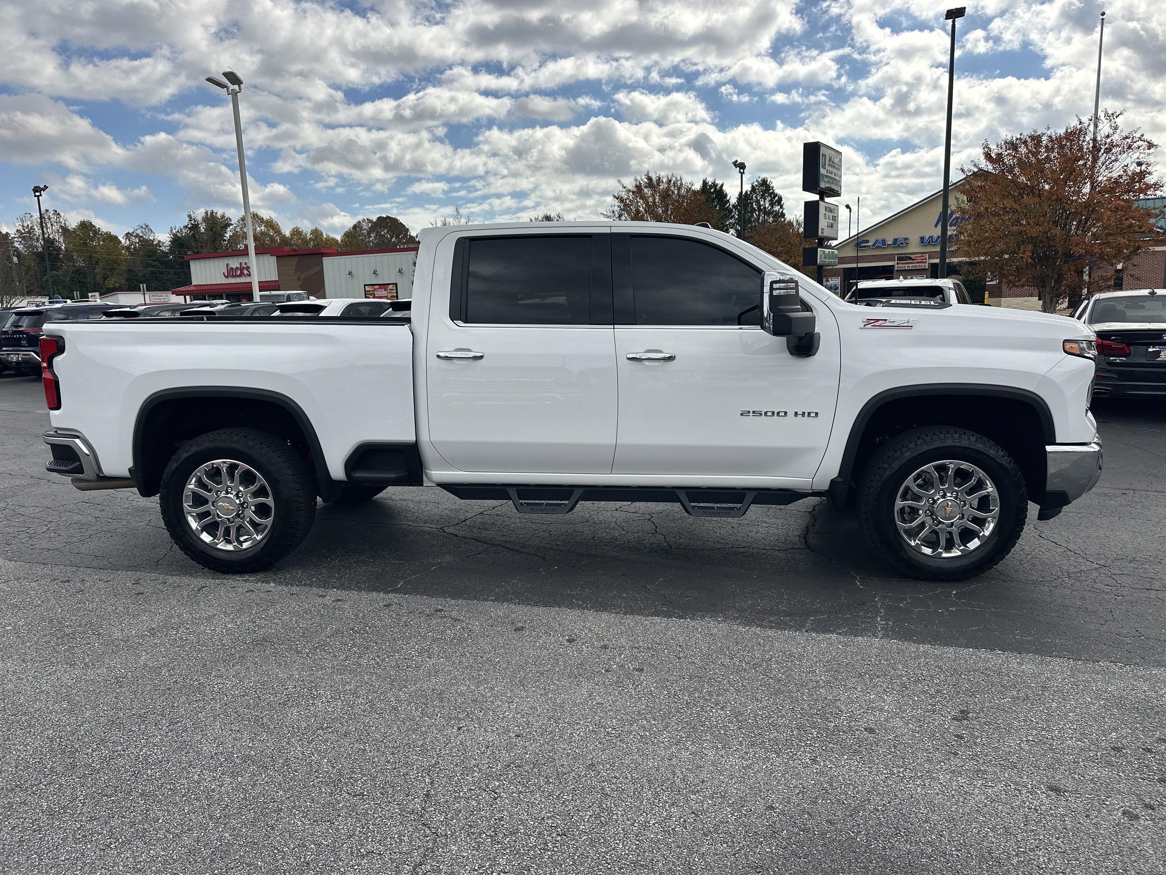 Certified 2025 Chevrolet Silverado 2500 LTZ w/ LTZ Plus Package image 9