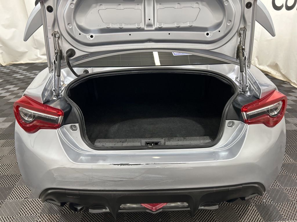 Used 2017 Toyota 86 image 14