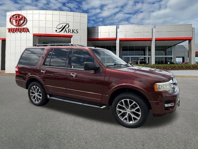 Used 2017 Ford Expedition XLT w/ Equipment Group 202A RWD image 1