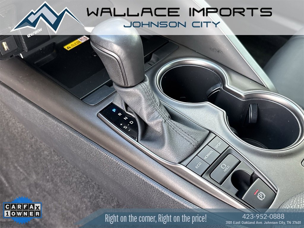 Used 2022 Toyota Camry XSE image 8