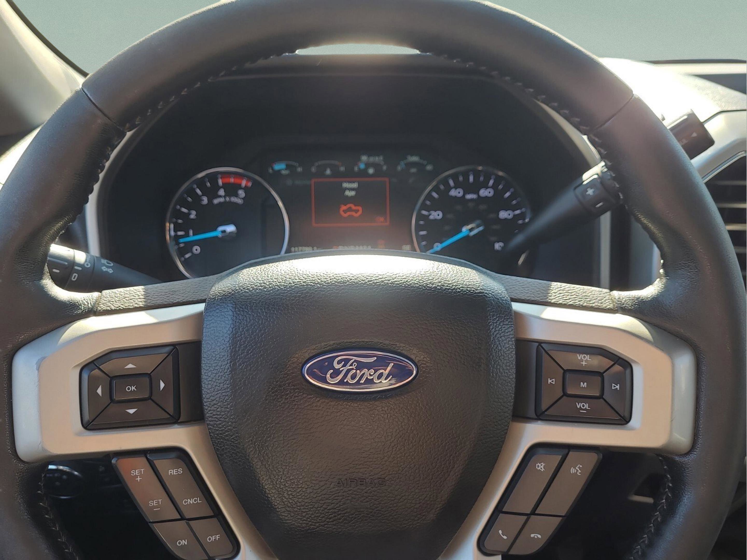 Used 2018 Ford F250 Lariat w/ Lariat Ultimate Package image 23