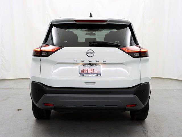 Used 2023 Nissan Rogue S image 6