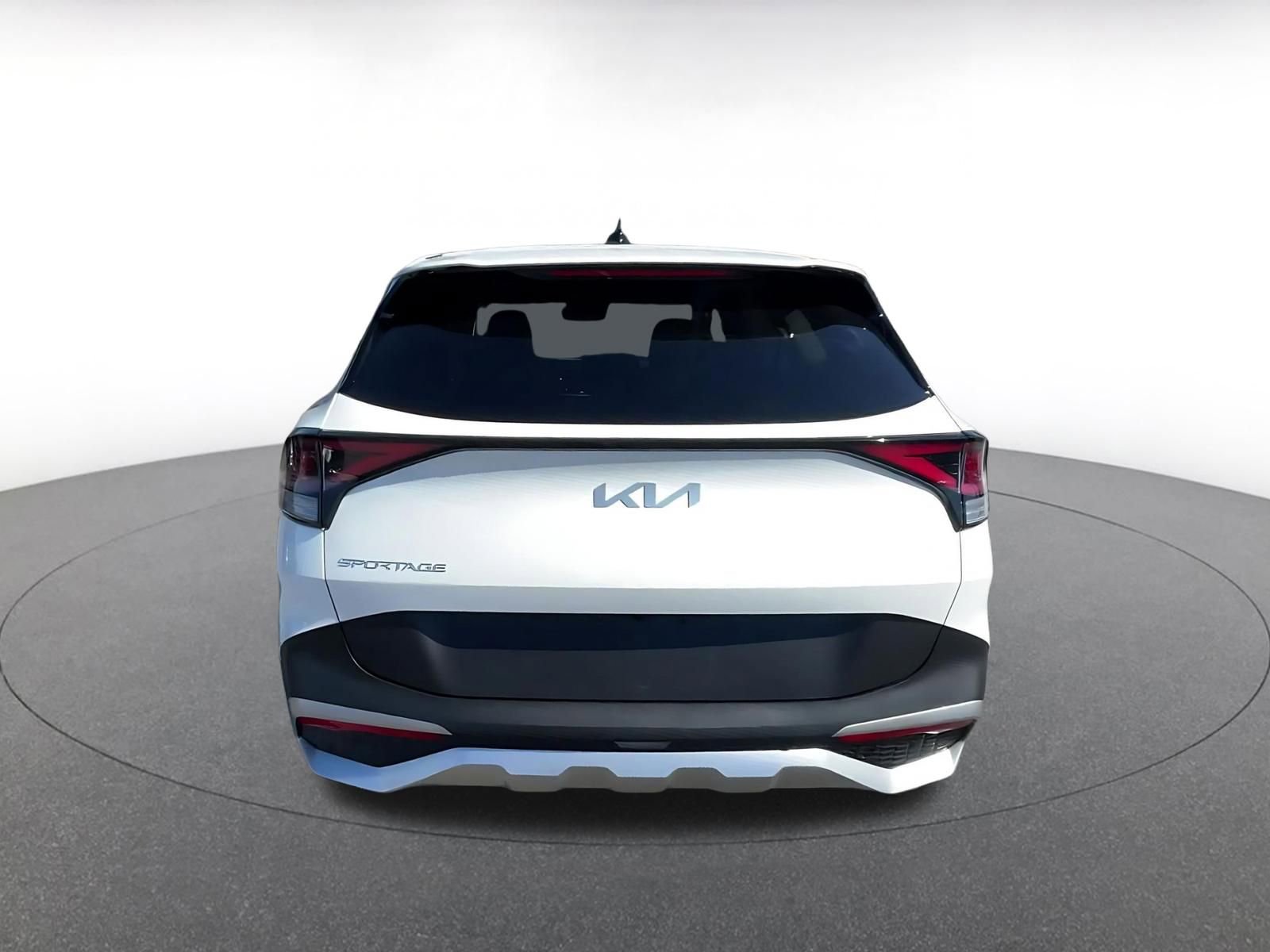 Used 2025 Kia Sportage LX image 12