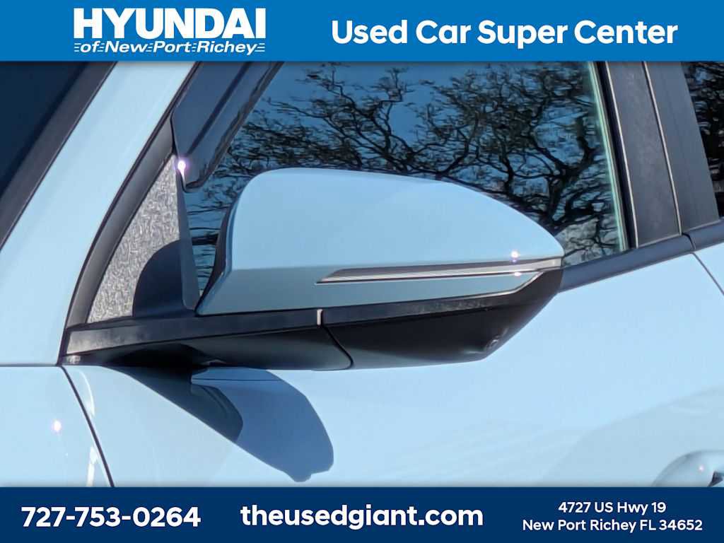 Used 2025 Hyundai Santa Cruz Limited image 11