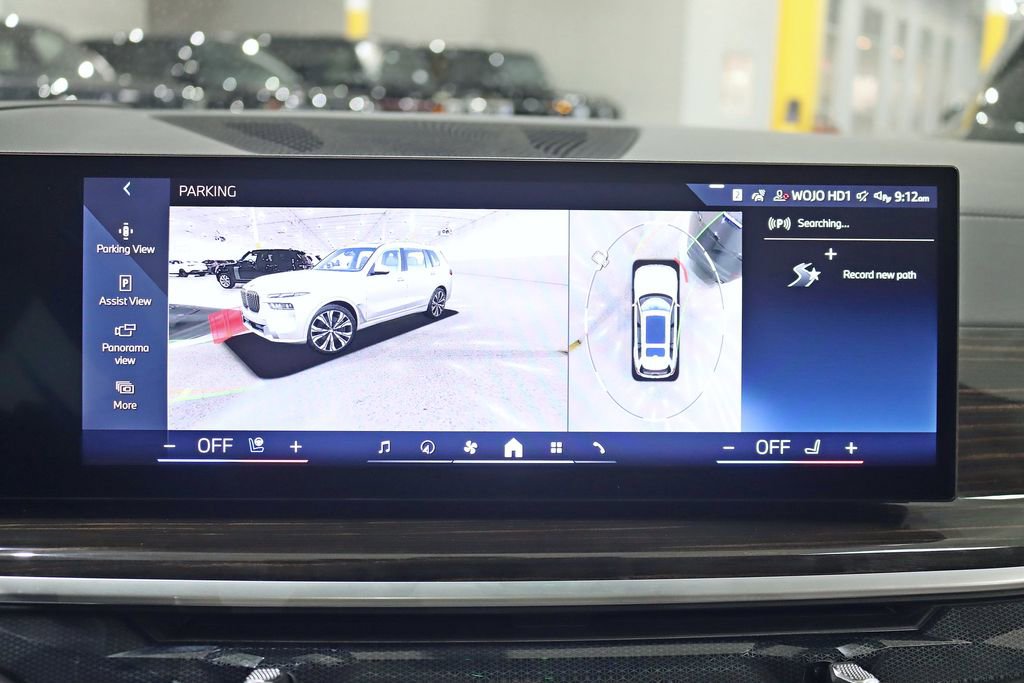 Used 2024 BMW X7 xDrive40i image 21