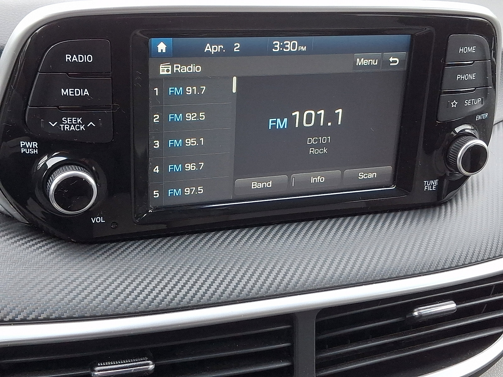 Used 2021 Hyundai Tucson SE image 16