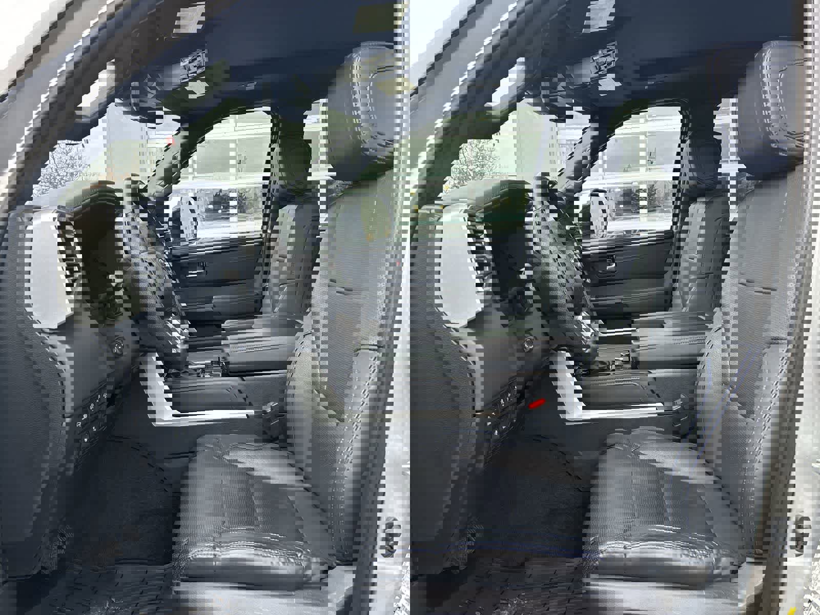 Used 2023 Toyota Tundra Platinum image 8