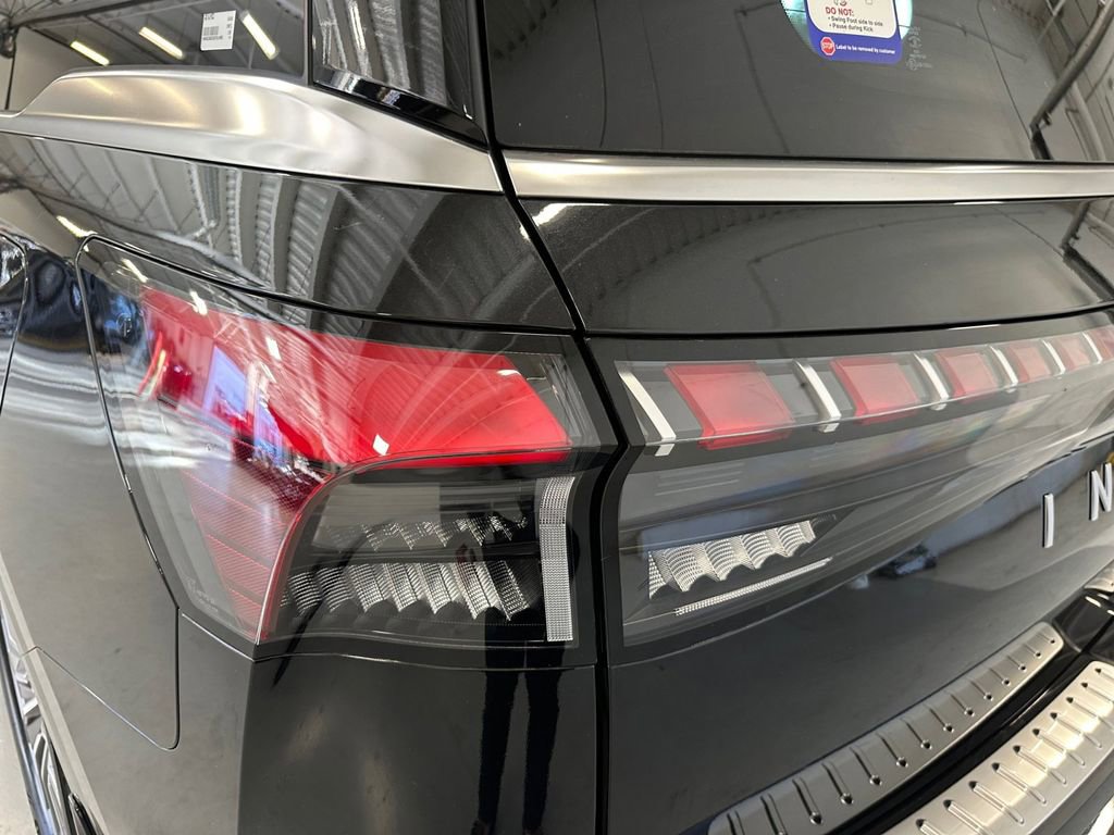 New 2025 INFINITI QX80 Sensory w/ Exterior Package image 36