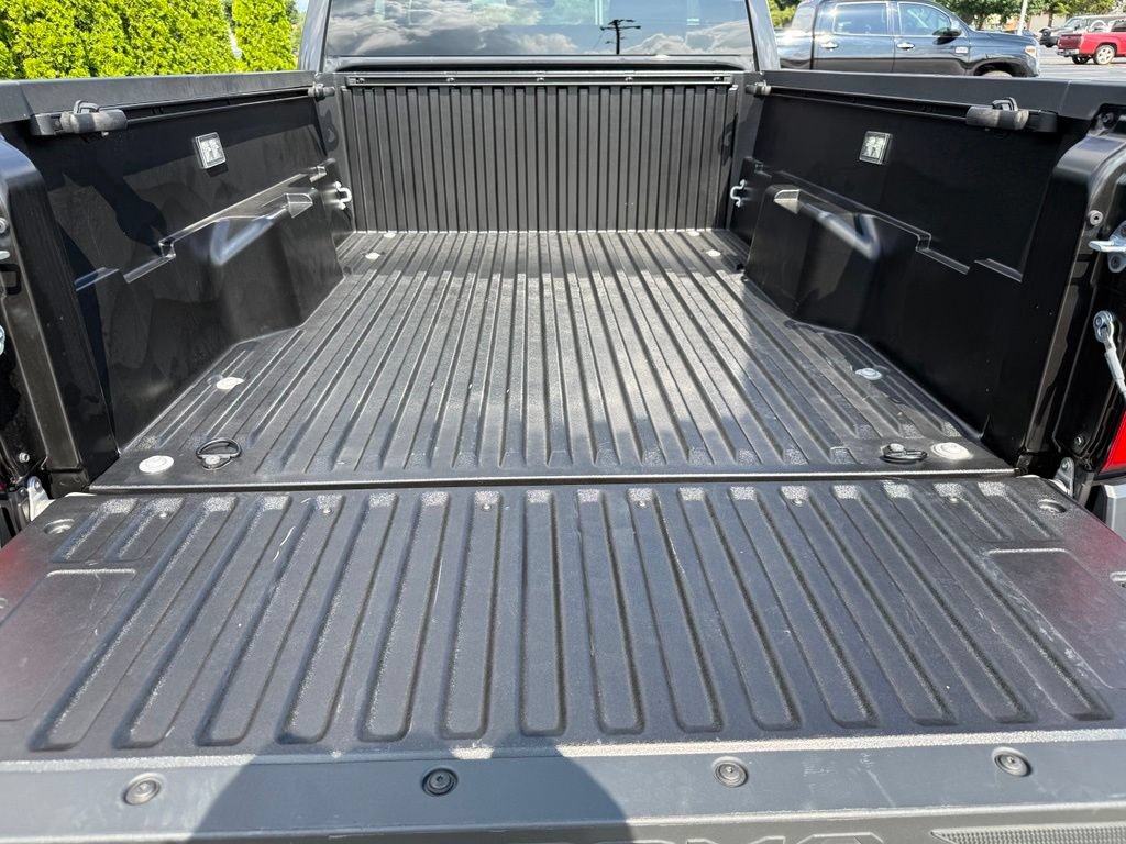 Certified 2025 Toyota Tacoma SR AWD/4WD image 30