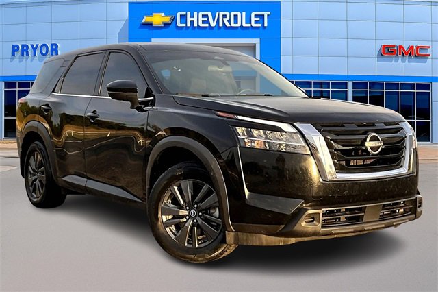 Used 2022 Nissan Pathfinder S w/ Cargo Package