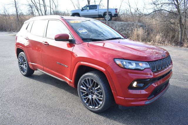 Used 2022 Jeep Compass Limited image 11