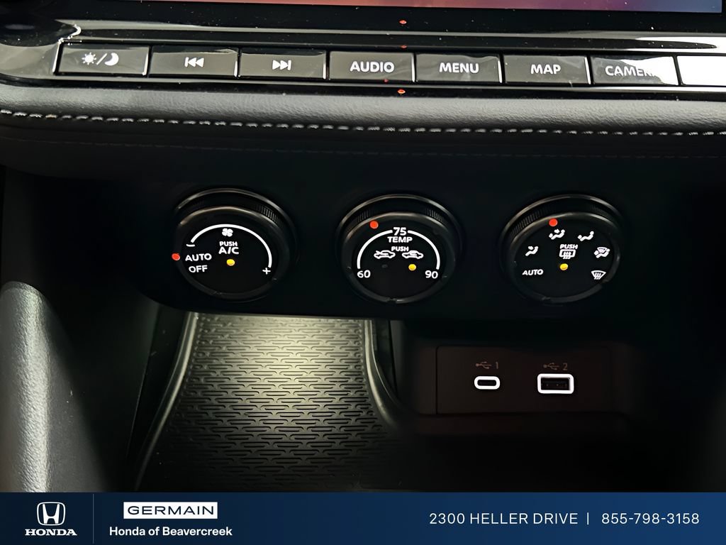 Used 2024 Nissan Z Performance w/ Floor Mat Package RWD image 24