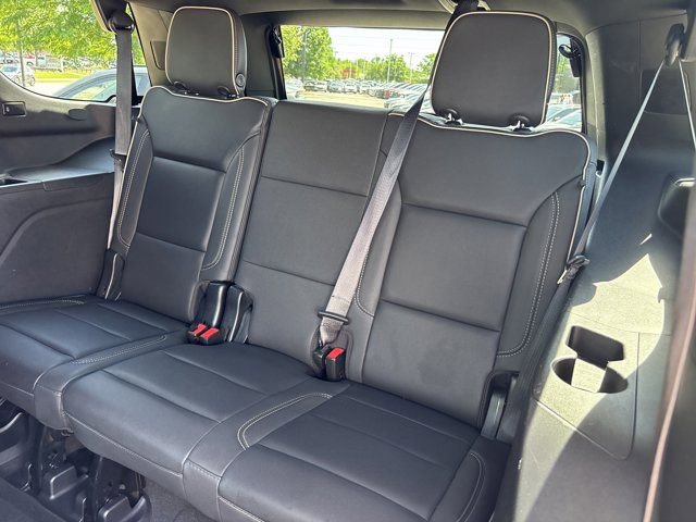 Used 2023 GMC Yukon SLT w/ SLT Premium Package AWD/4WD image 19