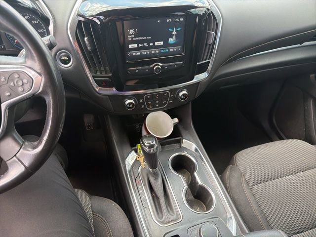 Used 2018 Chevrolet Traverse LT FWD image 20