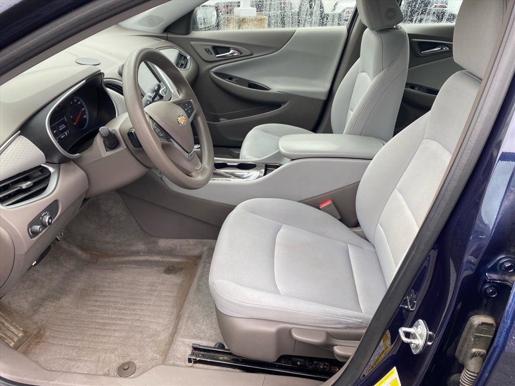 Used 2016 Chevrolet Malibu LS FWD image 9