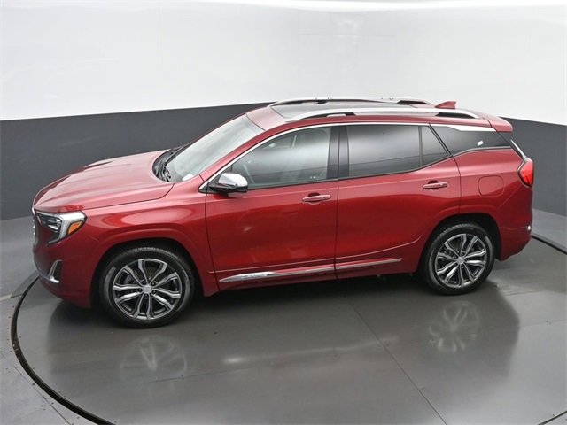 Used 2018 GMC Terrain Denali w/ Comfort Package image 39