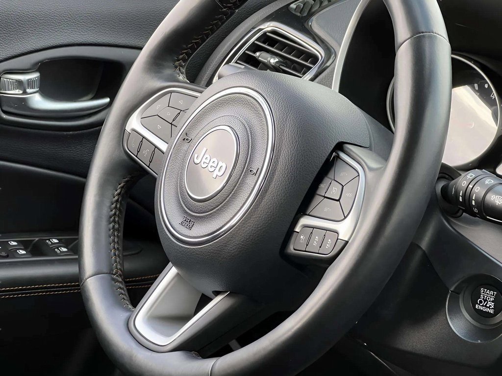 Used 2021 Jeep Compass Limited image 32