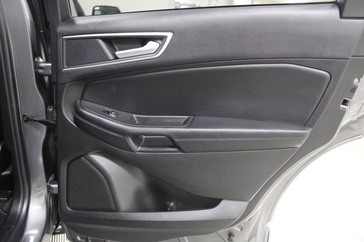 Used 2023 Ford Edge SEL w/ Convenience Package image 30