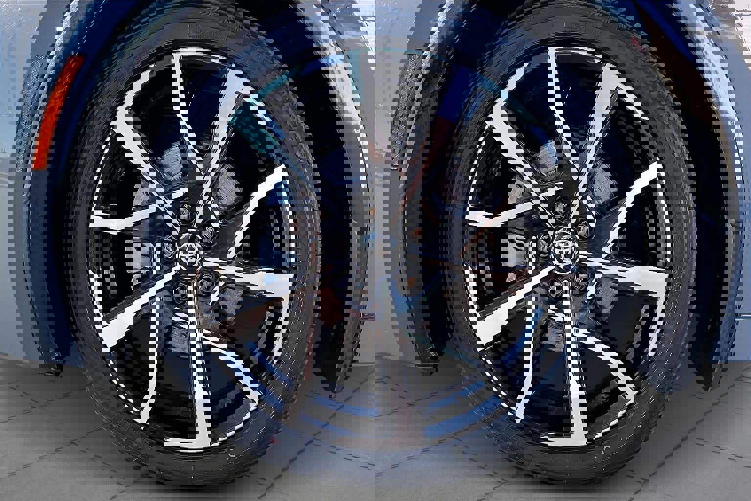 Used 2024 Toyota Prius Prime XSE image 10