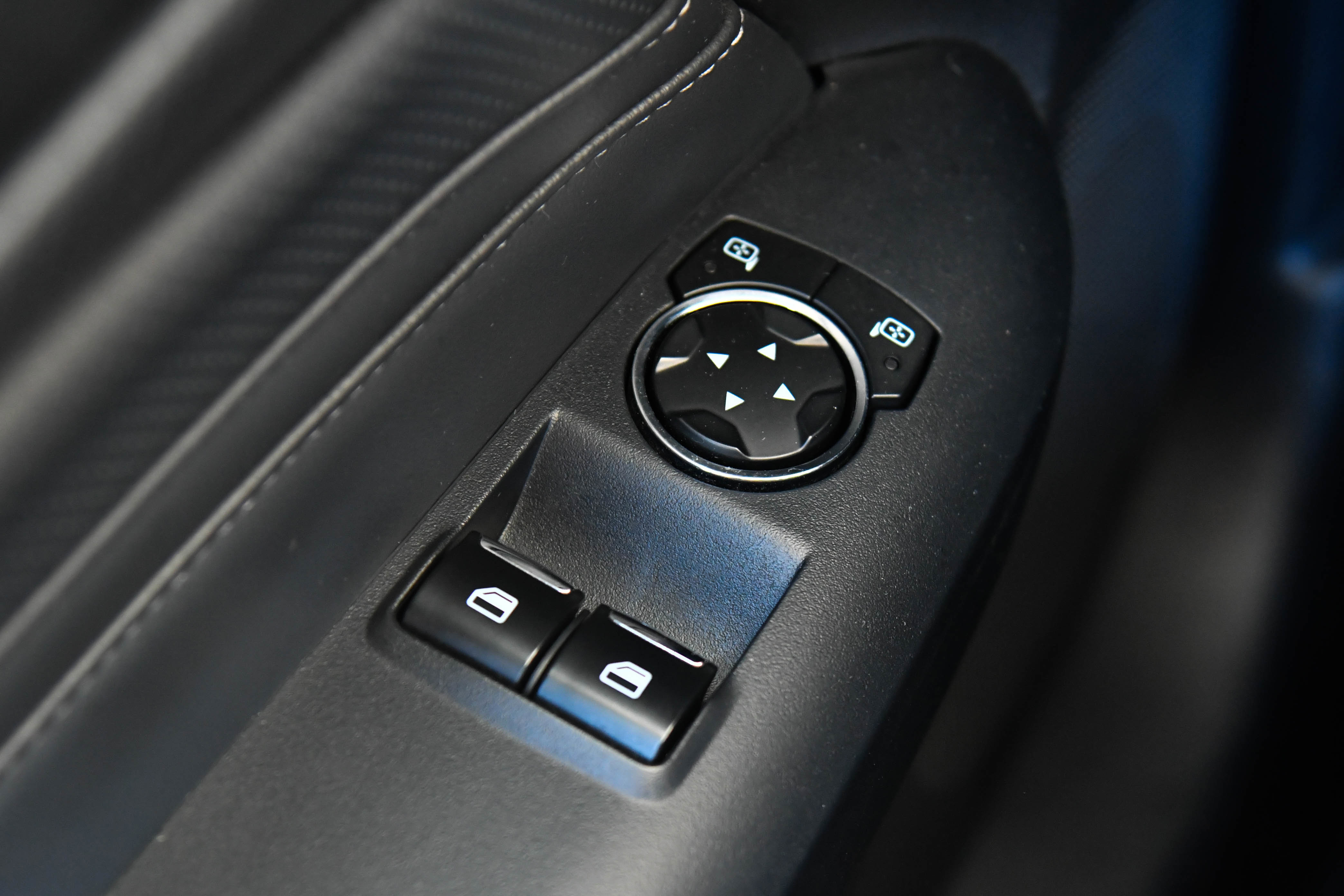 Used 2024 Ford Mustang GT Premium image 33