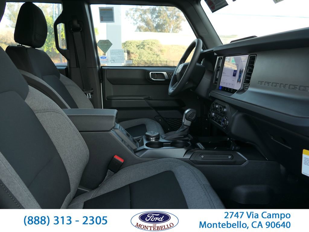 New 2025 Ford Bronco 4-Door image 29