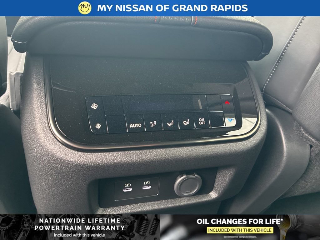 New 2026 Nissan Armada PRO-4X w/ Captain's Chari Seat Package AWD/4WD image 32