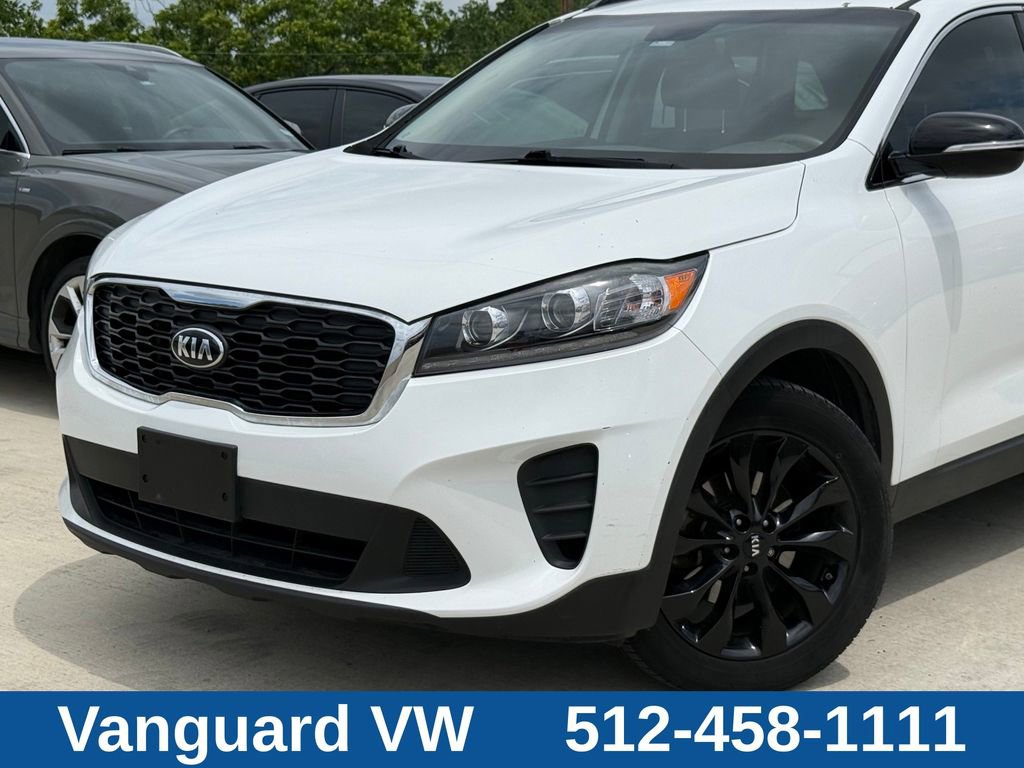 Used 2019 Kia Sorento S FWD image 2